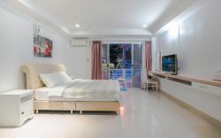 The White House Dongtarn Beach Jomtien Pattaya ll