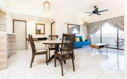 DELUXE Suite Seaview Batu Ferringhi 2 Rooms - 2704