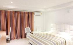The White House Dongtarn Beach Jomtien Pattaya lll