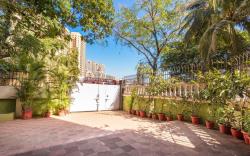 Dazzling 4 BHK bunglow near Film City Goregaon 