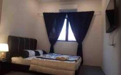 COMFORTABLE STAY ROOM 3