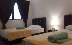 COMFORTABLE STAY ROOM 5