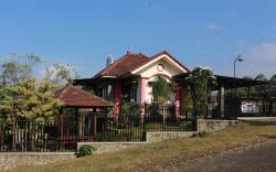 PINK VILLA  - PANDERMAN HILL
