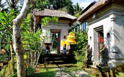 deLodtunduh Villa