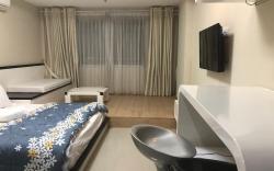 Studio unit apartment View City
