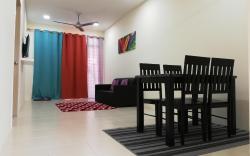 Neesa Homestay Bukit Gambang(Muslim Friendly)