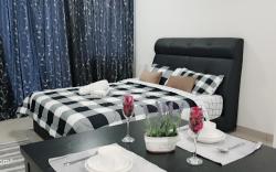 2@Trefoil Setia Alam 2pax@Comfy  1min to City Mall