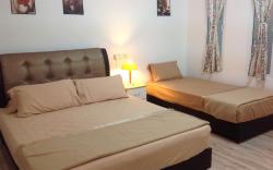 Happy Sweet Residence -Triple Room (Jonker Walk)