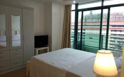 Condo With Balcony And Bay View, Malate,Manila