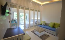 Chic 1BR @ Pico de Loro