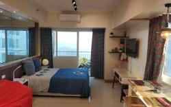 Taal Volcano View corner unit with Balcony