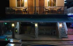 Seaview Beach Resort - Poolside Balcony Room