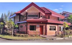 Tagaytay Canyon Woods Brick House