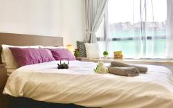 Luxurious Cosy 2 bedrooms Condo @ R&F Mall