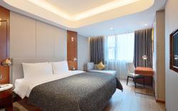 Yitel Hotel Chongqing Nanping Wanda Plaza Light Rail Station