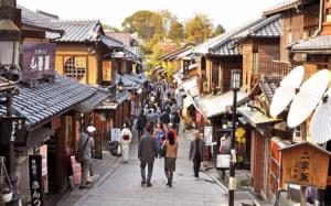 【神姬巴士】伏見稻荷大社+嵐山+嵯峨野小火車+清水寺 一日遊