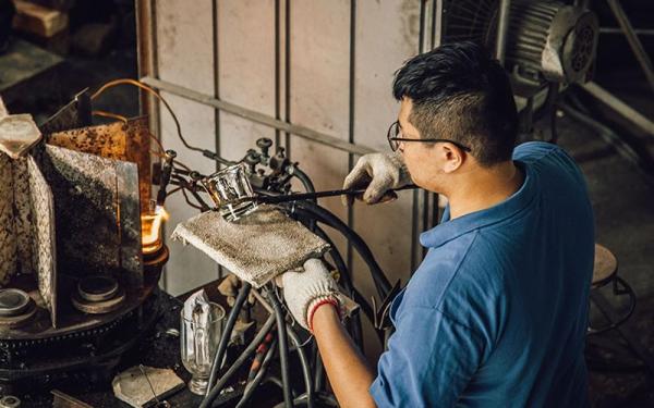 Chun Chi Glass Factory