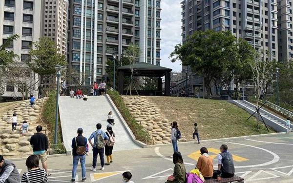 Kwang Hsin Park