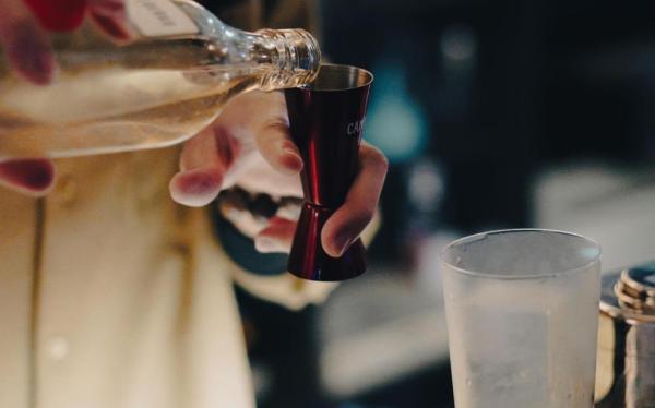 不染 Cocktail Bar