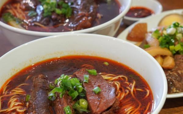 段純貞牛肉麵