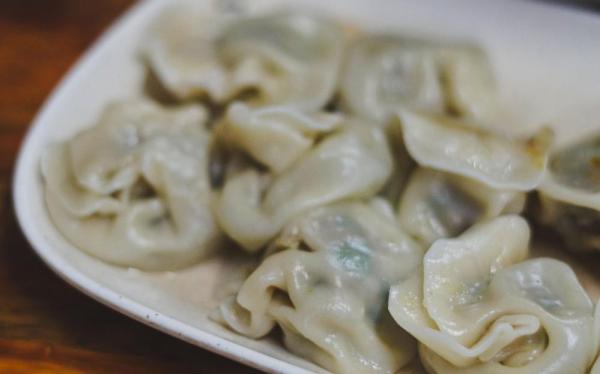 家麵食滷味館