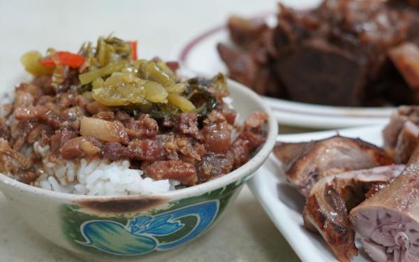 何家鴨肉麵