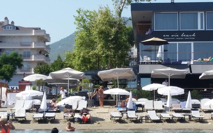En Vie Beach