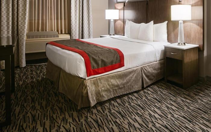 Best Western Los Alamitos Inn & Suites