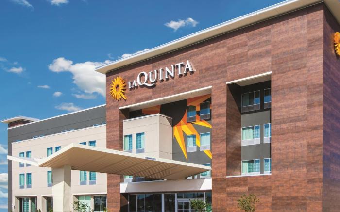 La Quinta Inn & Suites by Wyndham New Cumberland-Harrisburg