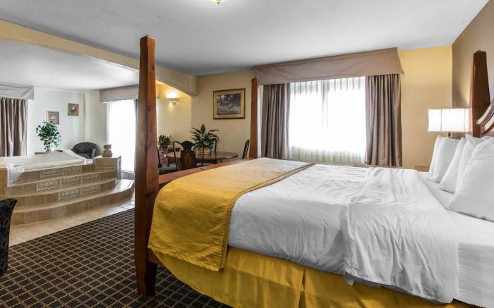 Quality Inn & Suites Silverthorne - Copper Mountain