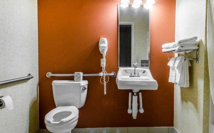Sleep Inn & Suites