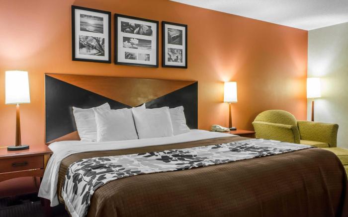 Sleep Inn & Suites