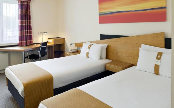 Holiday Inn Express Strathclyde Park M74, Jct 5 By IHG