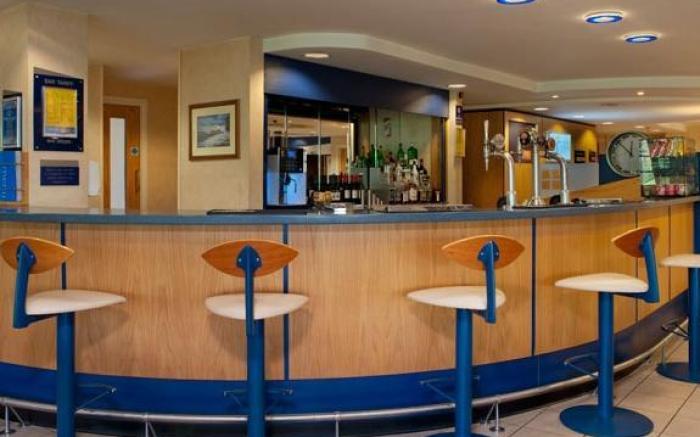 Holiday Inn Express Swansea East By IHG