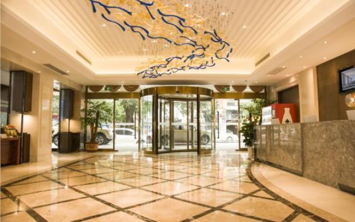 Borrman Hotel Guilin Two Rivers and Four Lakes Elephant Hill Park