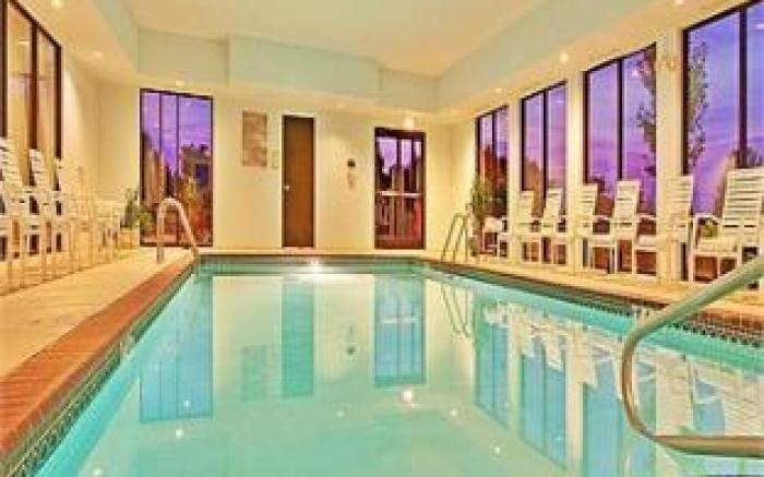 Holiday Inn Express Hotel & Suites Dyersburg By IHG