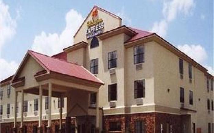 Holiday Inn Express & Suites Kerrville By IHG