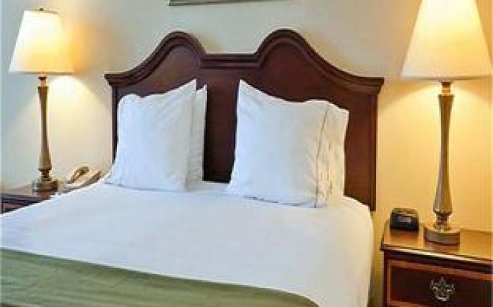 Holiday Inn Express Hotel & Suites Dothan North By IHG
