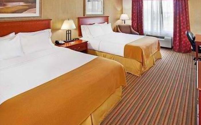 Holiday Inn Express & Suites Sioux Center By IHG