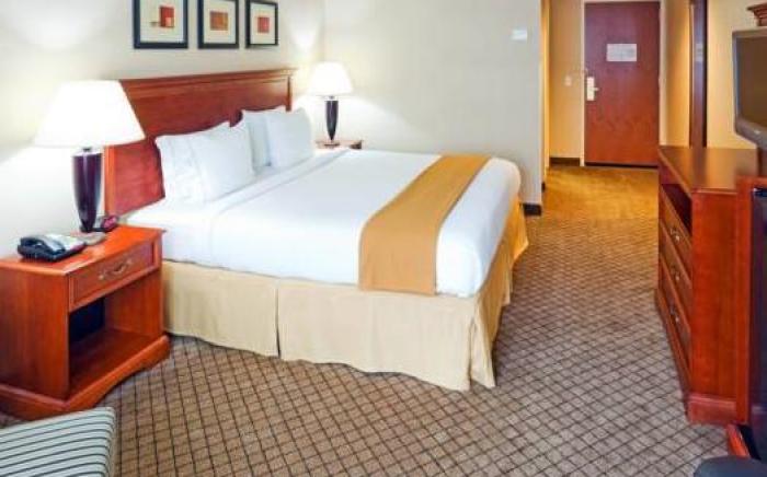 Holiday Inn Express Hotel & Suites Hampton South-Seabrook By IHG