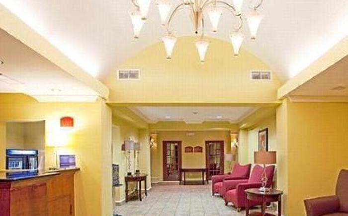 Holiday Inn Express Hotel & Suites Quincy I-10 By IHG