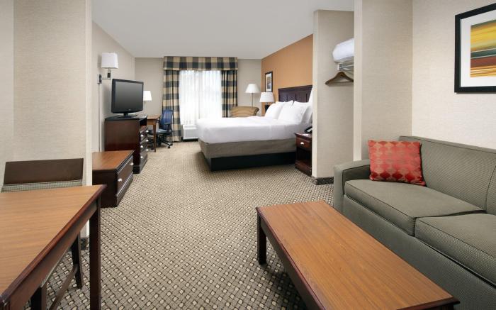 Holiday Inn Express & Suites Chambersburg By IHG