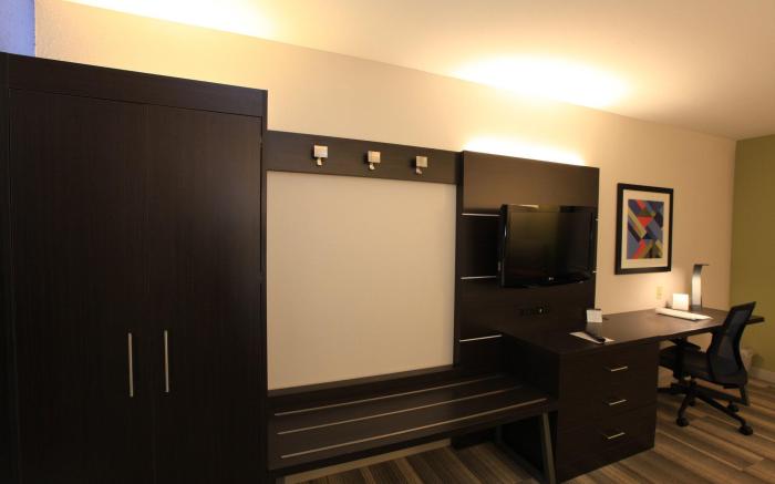 Holiday Inn Express Hotel & Suites Chattanooga Hixson By IHG