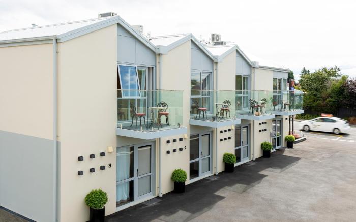 V Motel