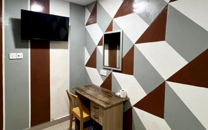 DE GLORY HOTEL USJ 21