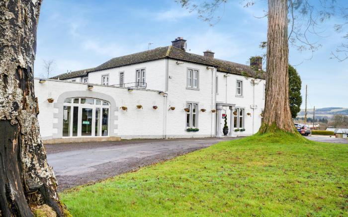 OYO Dryfesdale Hotel