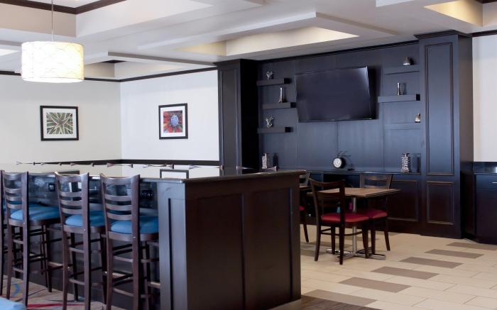 La Quinta Inn & Suites by Wyndham Ankeny IA / Des Moines IA