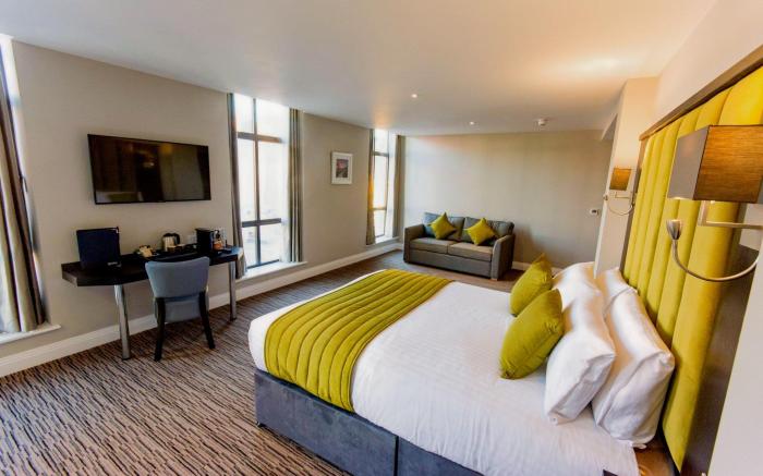 St Nicholas Hotel