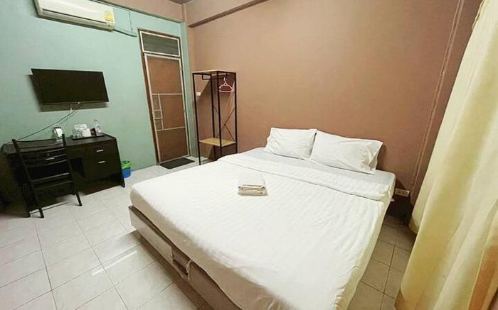 Sukhum Mega Bangna Guest House