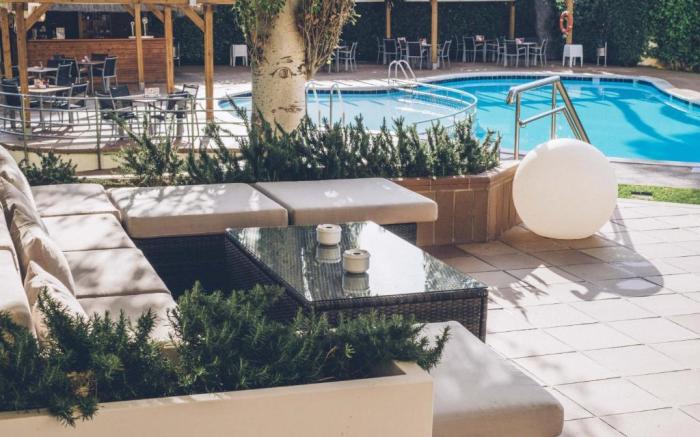 AYA Seahotel